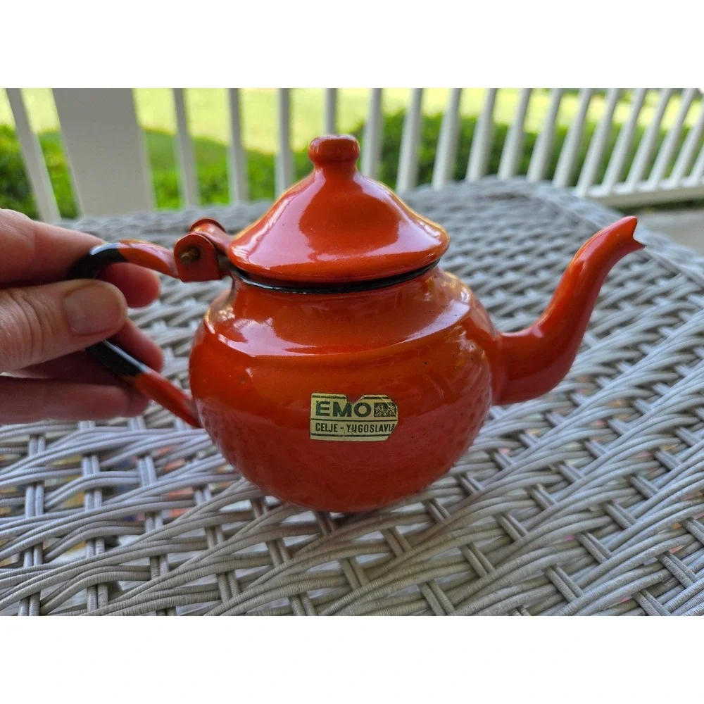 Vtg EMO Celje Yugoslavia Orange Enamelware Mini Teapot Owl Graphic Hinged Lid